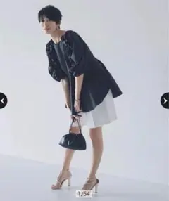 即完売♡アルページュストーリー袖フリルペプラムブラウすきのサムネイル