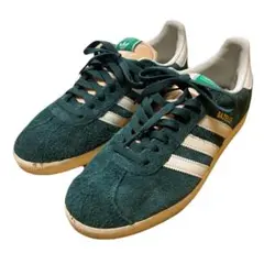 adidasオリジナルス GAZELLE ダークグリーン スエード スニーカー