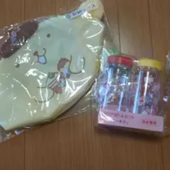 サンリオ　ポムポムプリン収納ケース、ハローキティ　ボトルセット