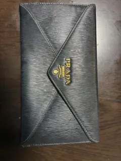 PRADA 長財布