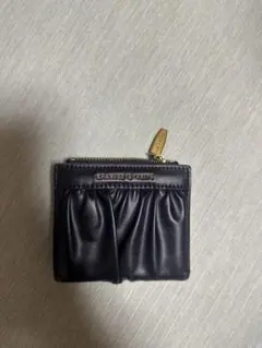 CHARLES & KEITH 二つ折り財布 ブラックのサムネイル