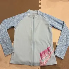 NIKE ナイキ　ラッシュガード　140㎝