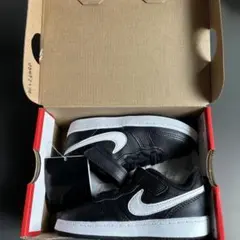 NIKE キッズスニーカー ブラック/ホワイト　15センチ