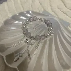 パールビーズとシルバーのチャームブレスレット、数珠※ランダムで＋1個ついてくる♪