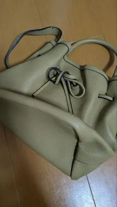 巾着型ショルダーバッグ　フレイアイディー