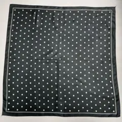 大判スカーフ　水玉　ドット　黒　バッグチャーム　インテリアクロス　バンダナ