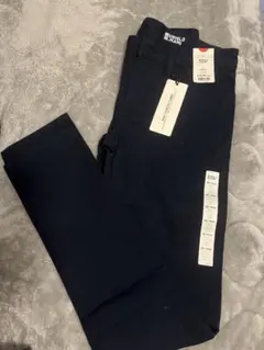 ⭐︎新品UNIQLO ストレッチスキニーフィットテーパードカラージーンズ28インチ