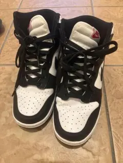 美品Nike ダンクハイカット24.5ブラック/ホワイト
