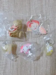 カプセルトイ　ガチャガチャ　めじるしチャーム　セット売り　サンリオ　モンチッチ