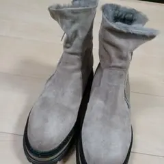 ベージュスエード厚底ムートンブーツ