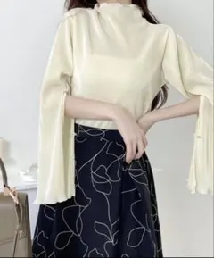 CLASSICAL ELF 2WAY メロー プリーツ袖 スリット ブラウス
