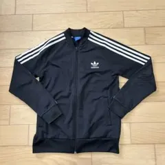 adidas 黒 ストライプ ジップアップジャケット