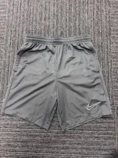 Nike グレー ハーフパンツ