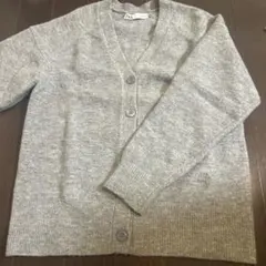 ZARA グレー ボタン付きカーディガン S