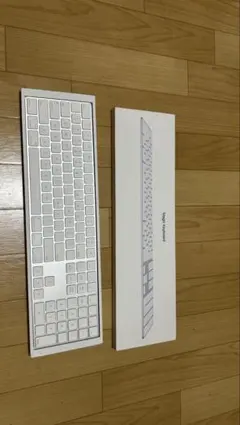 Apple Magic Keyboard 숫자 키패드가있는 US 배열