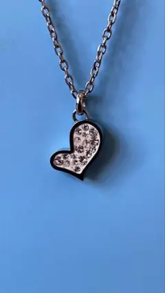SALE中！ハート型ネックレス　ステンレス素材