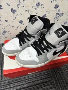 Nike Air Jordan 1 ホワイト グレー