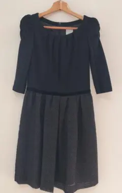 【美品】ワンピース 紺　Мサイズ　 袖五分丈　ワールド　フォーマル