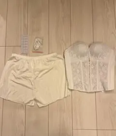 ブライダルインナー　ビスチェ・フレアパンツセット