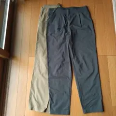 UNIQLOウルトラストレッチアクティブテーパードアンクルパンツ　2色セット