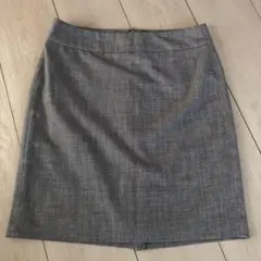 バナナリパブリックスリット入りタイトスカート