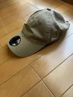 New Era 9TWENTY ベージュキャップ