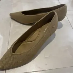 vivaiaベージュ メッシュ ポインテッドトゥ パンプス38.5