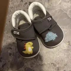 ベビーシューズ　マジックテープ恐竜刺繍 ファーストシューズ 13