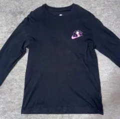 ナイキ The Nike Tee プリント長袖シャツ