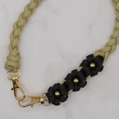 ハンドメイド ハンドストラップ スマホ チャーム パラコード 花x3 HS382