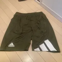 adidas AEROREADY カーキ　ショートパンツ M