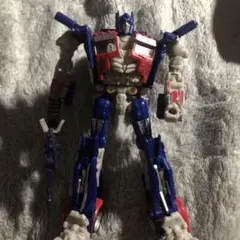 トランスフォーマー　ウォルマート限定　ダークサイドムーン　オプティマスプライム