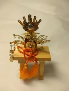 最終値下げ　6個セット 雛人形小道具　天冠飾り　お姫様冠　雛人形天冠　台座付き 最終値下げ 6個セット 雛人形小道具 天冠飾り お姫様冠 雛人形天