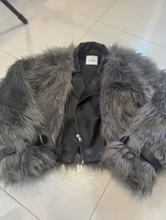 ZARA リバーシブル ショートフェイクファーコート XS 新品 - メルカリ