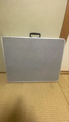 CAPTAIN STAG 折りたたみ式グレーアウトドアテーブル⚠️受け渡し商品⚠️のサムネイル
