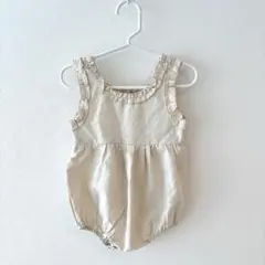 シーイン　SHEIN ベージュ フリルロンパース 80㎝