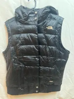THE NORTH FACE 550 ダウンベスト 黒/ゴールド レディースL