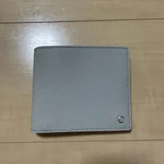 二つ折り財布のサムネイル