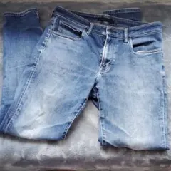 UNIQLO ストレートデニム ライトブルー