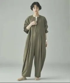 カレンソロジー ナイロンセルロースオールインワン カーキ 試着のみのサムネイル