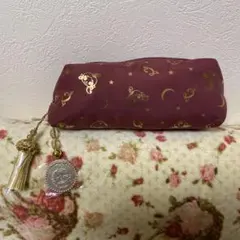 ハローキティ×アクビちゃんコラボ　ポーチ