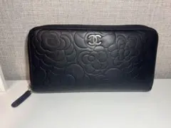 CHANEL カメリア ラウンドファスナー 長財布のサムネイル