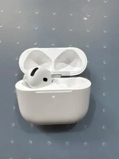 AirPods4ノイズキャンセリング付きケース+左耳
