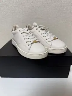 新品　COACH オフホワイトレザー スニーカー23㎝