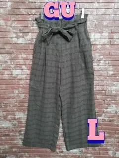 GU 千鳥格子チェック ベルトタック ワイドストレートパンツ ベージュ L