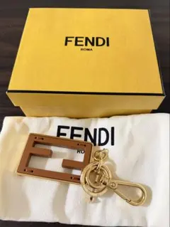 FENDI フェンディ キーホルダーバッグチャームアクセサリー