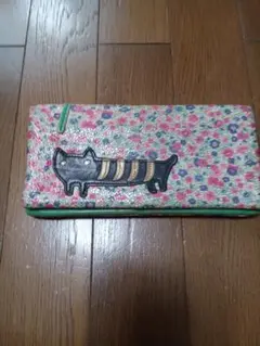 tsumori chisato 長財布 花柄 猫モチーフのサムネイル