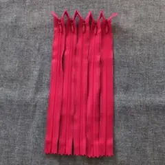 コンシールファスナー