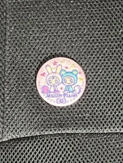 ナルミヤキャラクターズ　刺繍缶バッジ　メゾピアノ