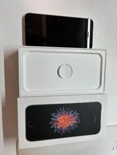 Apple iPhone SE Space Gray 64GB 本体のサムネイル